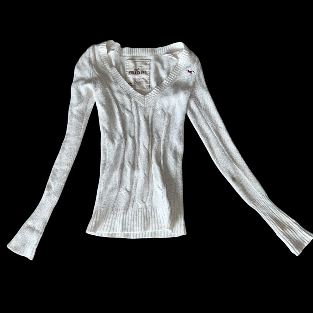 SOLD!!!! Hollister White V-Neck Sweater